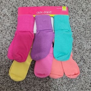 New Toddler girls turn cuff socks shoe size 10-11 okie dokie